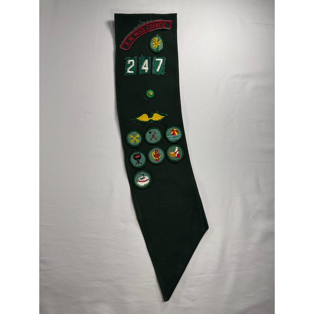 Vintage Girl Scouts Sash Green Troop 247 NW Miss Council Merit Badges Pin